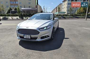 Седан Ford Fusion 2013 в 