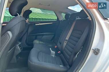 Седан Ford Fusion 2014 в 
