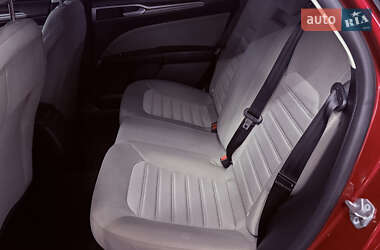 Седан Ford Fusion 2020 в 