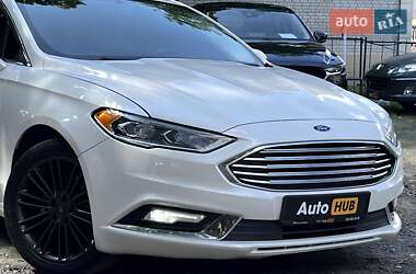Седан Ford Fusion 2016 в 