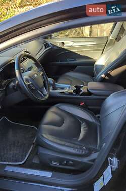 Седан Ford Fusion 2014 в 