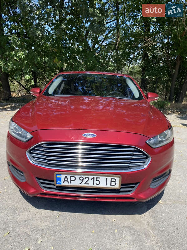 Седан Ford Fusion 2014 в 