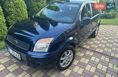 Хэтчбек Ford Fusion 2010 в 