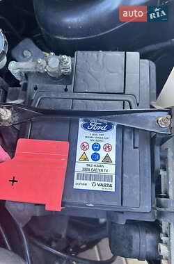 Хэтчбек Ford Fusion 2010 в 