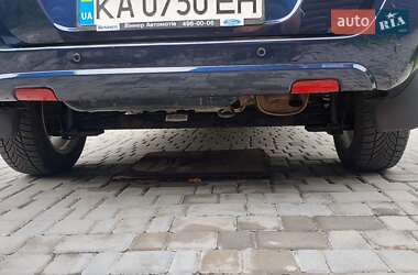Хэтчбек Ford Fusion 2004 в 