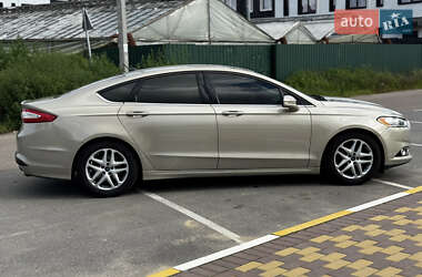 Седан Ford Fusion 2014 в 