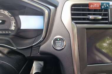 Седан Ford Fusion 2020 в 