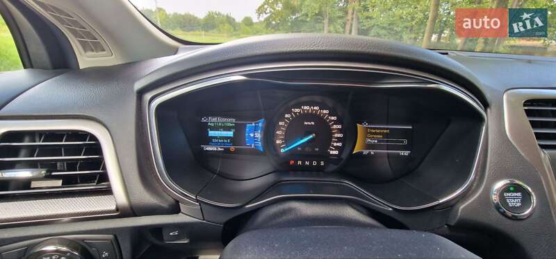 Седан Ford Fusion 2020 в Стрию