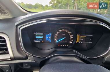 Седан Ford Fusion 2020 в 