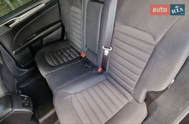 Седан Ford Fusion 2020 в 