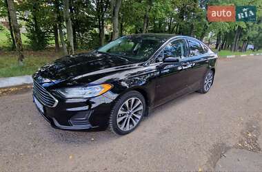 Ford Fusion 2020