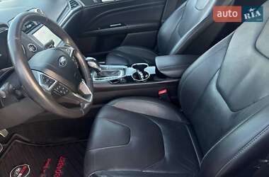 Седан Ford Fusion 2015 в 