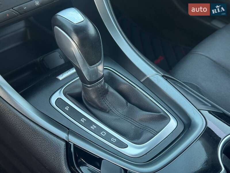 Седан Ford Fusion 2015 в Харкові