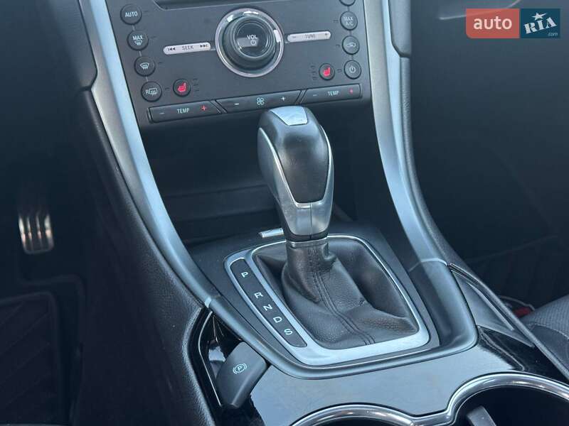 Седан Ford Fusion 2015 в Харкові