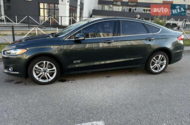 Седан Ford Fusion 2014 в 