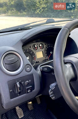 Хэтчбек Ford Fusion 2009 в 