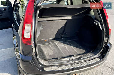 Хэтчбек Ford Fusion 2009 в 