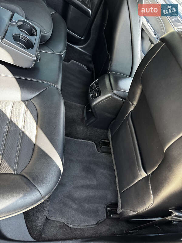 Седан Ford Fusion 2016 в Житомирі
