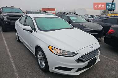 Седан Ford Fusion 2018 в 