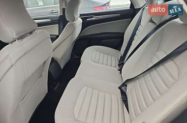 Седан Ford Fusion 2018 в 