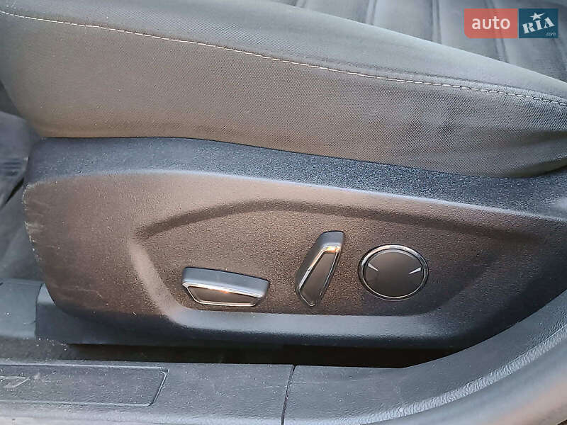 Седан Ford Fusion 2019 в Харькове
