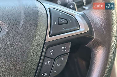 Седан Ford Fusion 2019 в 