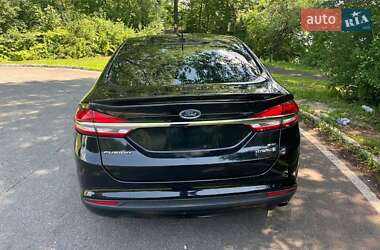 Седан Ford Fusion 2018 в 