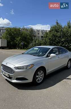 Седан Ford Fusion 2015 в 