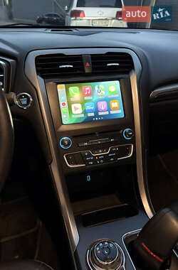 Седан Ford Fusion 2017 в 
