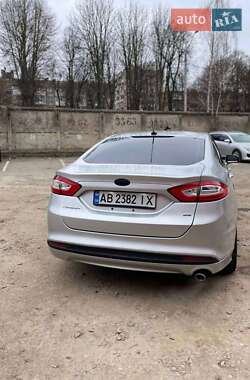 Седан Ford Fusion 2013 в 