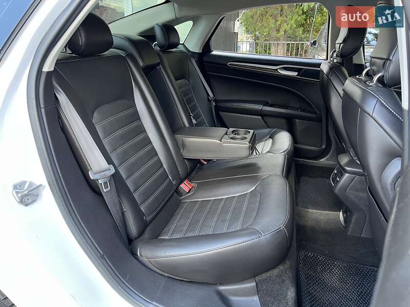 Седан Ford Fusion 2014 в Харькове
