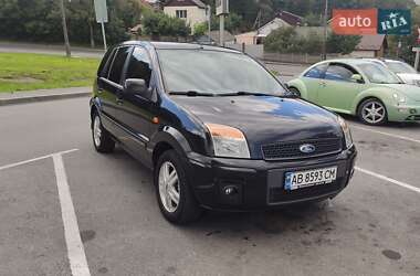 Хэтчбек Ford Fusion 2011 в 