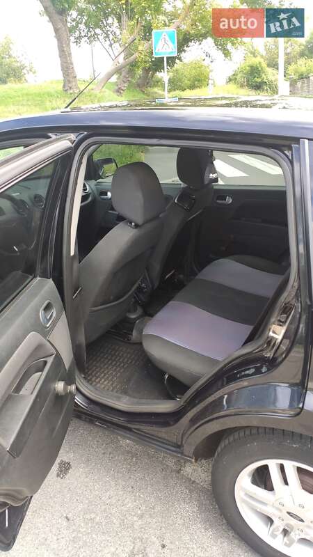 Хэтчбек Ford Fusion 2011 в Виннице