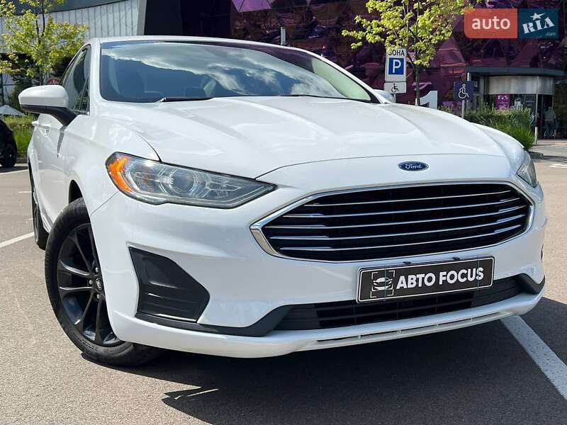 Седан Ford Fusion 2018 в Киеве
