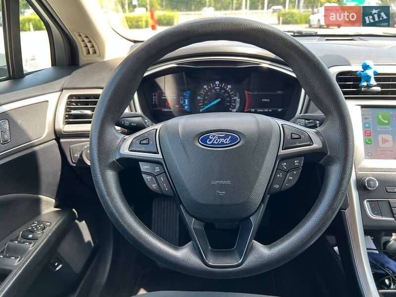 Седан Ford Fusion 2018 в Киеве
