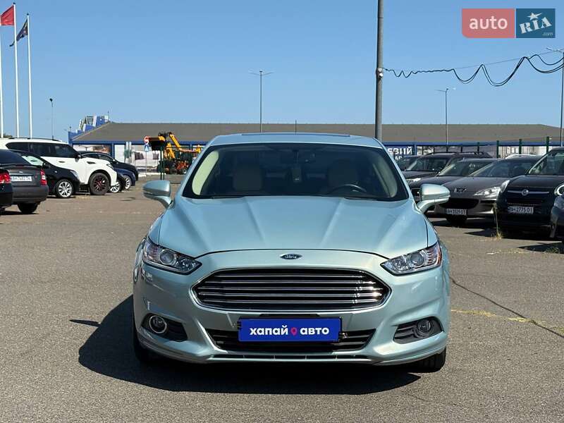 Седан Ford Fusion 2013 в Одесі
