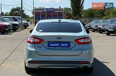 Седан Ford Fusion 2013 в 