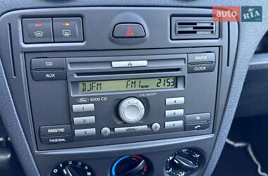 Хэтчбек Ford Fusion 2007 в 