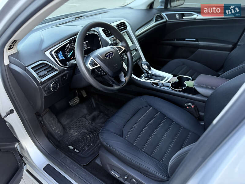 Седан Ford Fusion 2014 в Сумах