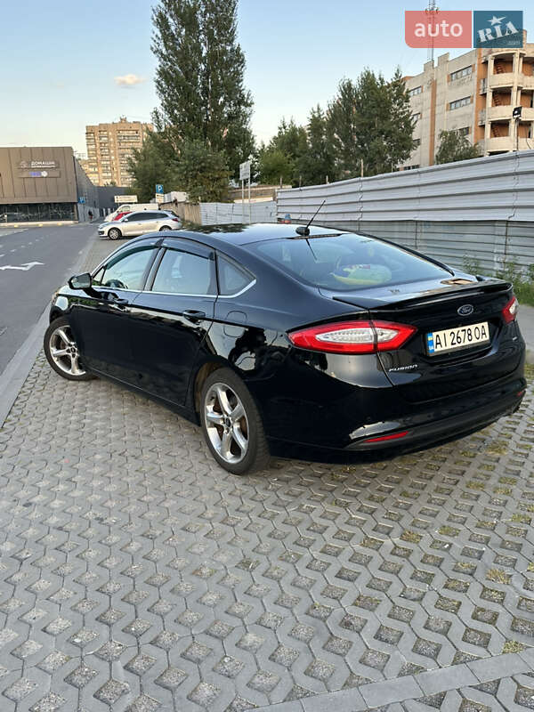 Седан Ford Fusion 2016 в Києві