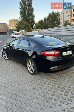 Седан Ford Fusion 2016 в 