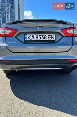Седан Ford Fusion 2012 в 