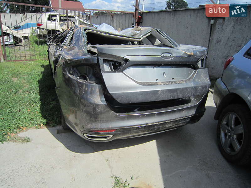 Седан Ford Fusion 2016 в Сумах