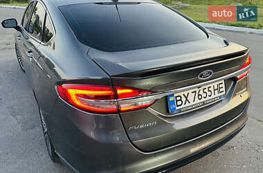 Седан Ford Fusion 2017 в 