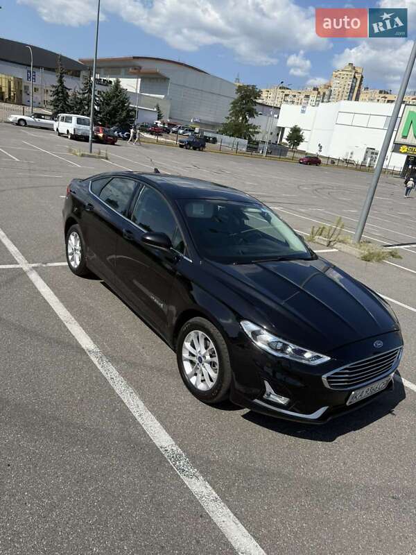 Седан Ford Fusion 2019 в Княжичах