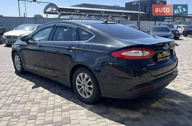 Седан Ford Fusion 2014 в 