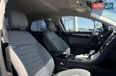 Седан Ford Fusion 2014 в 