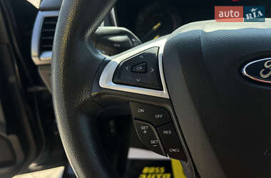 Седан Ford Fusion 2014 в 