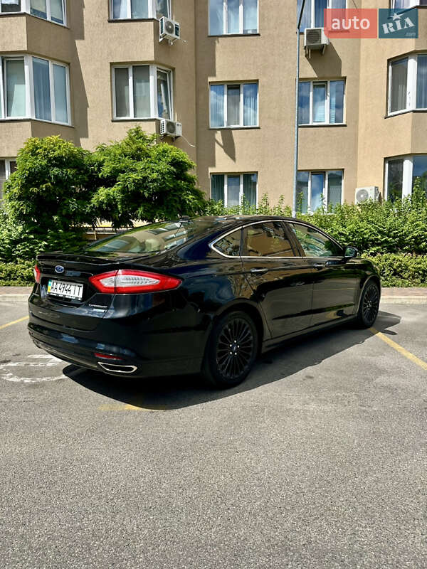 Седан Ford Fusion 2016 в Софиевской Борщаговке