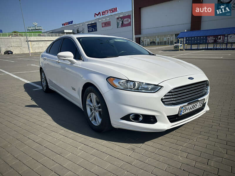 Седан Ford Fusion 2015 в Одессе
